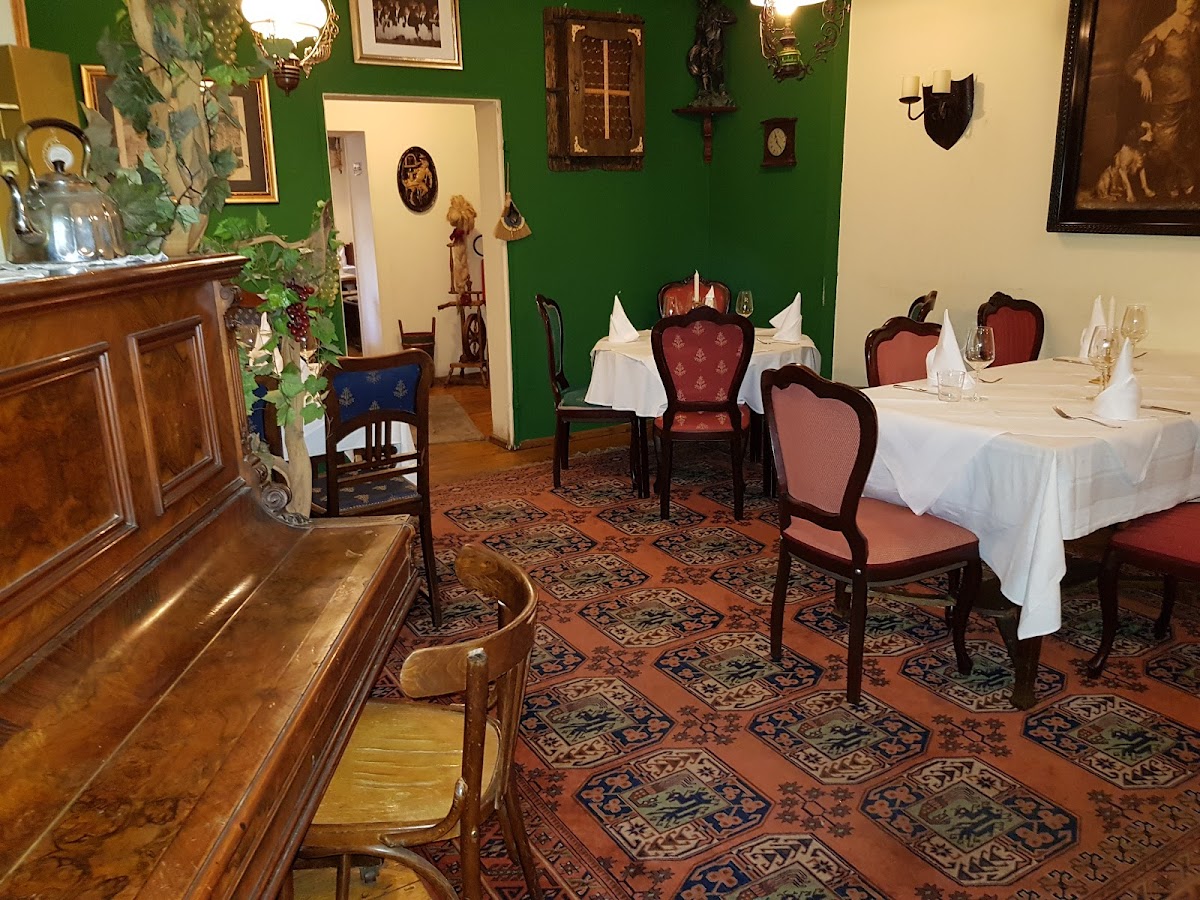 Schweighofer's Weinstube Heuriger